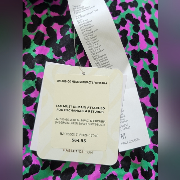 NWT Fabletics On-the-go Medium Impact Sports Bra Grass Green Safari Spot - Picture 6 of 7